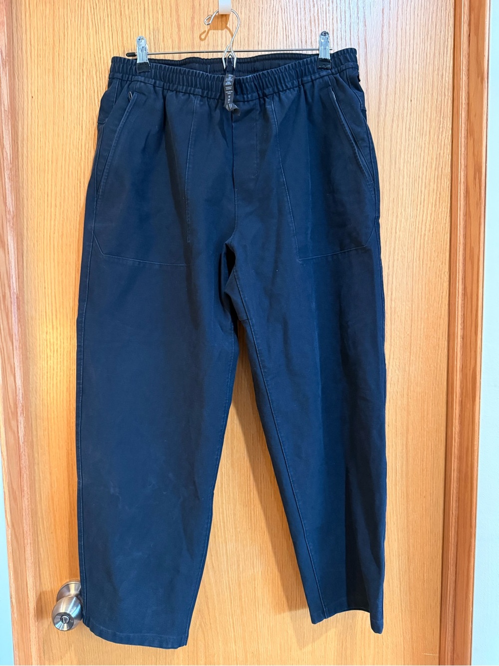 lululemon athletica Men's Black and blue Jogger-Style Sweatpants